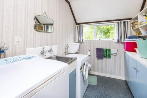 Photo of property in 27 Dunns Street, Silverstream, Upper Hutt, 5019