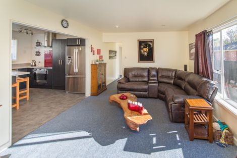 Photo of property in 79 Cuffs Road, Wainoni, Christchurch, 8061