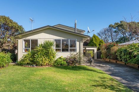 Photo of property in 22 Chums Road, Paraparaumu Beach, Paraparaumu, 5032