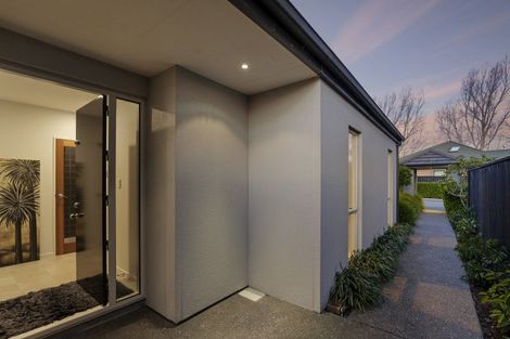 Photo of property in 132 Lake Terrace Road, Burwood, Christchurch, 8061