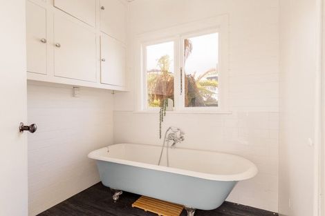 Photo of property in 66 Saint Martins Road, Saint Martins, Christchurch, 8022