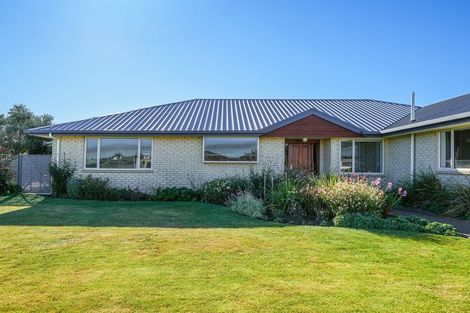 Photo of property in 4 Devon Crescent, Darfield, 7510