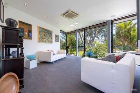 Photo of property in 52 Penrose Street, Woburn, Lower Hutt, 5010