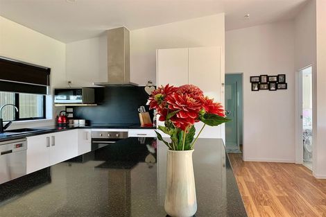 Photo of property in 32 Argyll Road, Otane, 4276