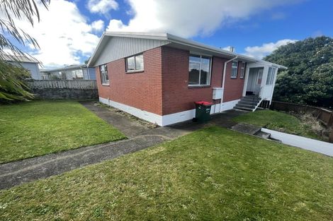 Photo of property in 30 Camellia Avenue, Bell Block, New Plymouth, 4312