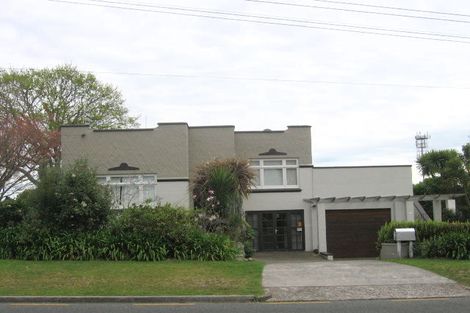 Photo of property in 393 Devonport Road, Tauranga South, Tauranga, 3112
