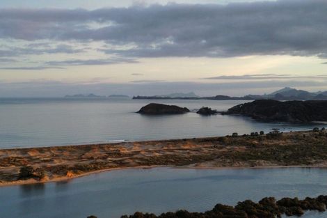 Photo of property in 21 Kakariki Road, Ngunguru, Whangarei, 0173