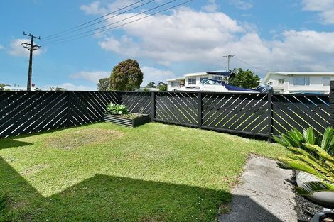 Photo of property in 7 Melandra Road, Stanmore Bay, Whangaparaoa, 0932
