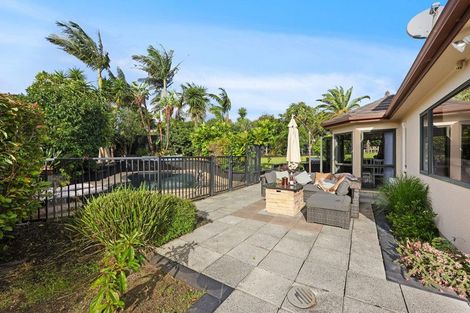 Photo of property in 40 Burnaston Court, Dannemora, Auckland, 2016