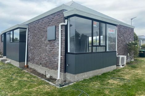 Photo of property in 1/33 Mortlake Street, Islington, Christchurch, 8042