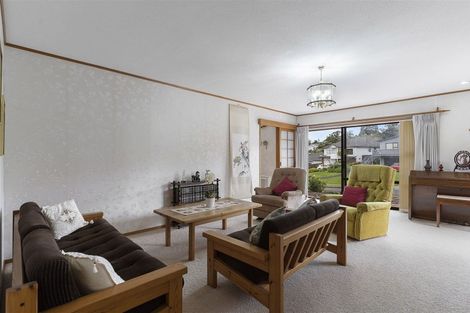 Photo of property in 42 Kennedy Avenue, Forrest Hill, Auckland, 0620