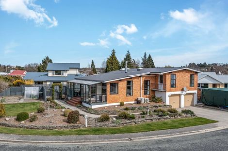 Photo of property in 13 Crossleigh Crescent, Balclutha, 9230