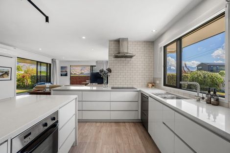 Photo of property in 191 Aubrey Road, Wanaka, 9305