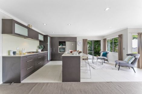 Photo of property in 3 Bilancia Place, Flat Bush, Auckland, 2016