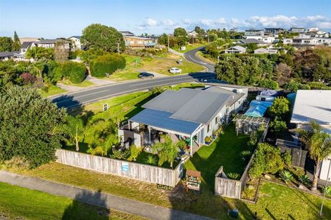 Photo of property in 46 Moir Point Road, Mangawhai Heads, Mangawhai, 0505