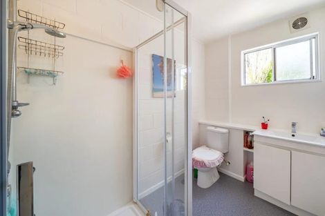 Photo of property in 71n Randwick Crescent, Moera, Lower Hutt, 5010