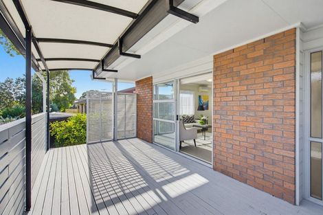Photo of property in 52 Bodi Place, Te Atatu South, Auckland, 0610
