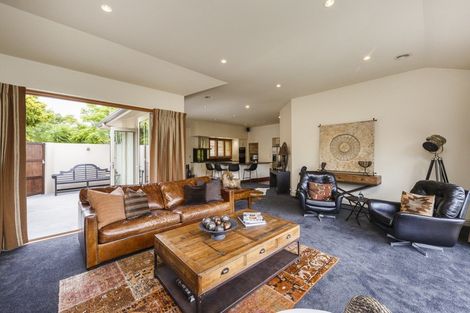 Photo of property in 17a Montgomery Terrace, Hokowhitu, Palmerston North, 4410