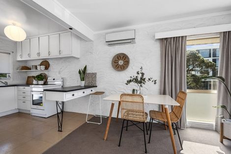 Photo of property in 6/1 Glen Road, Browns Bay, Auckland, 0630