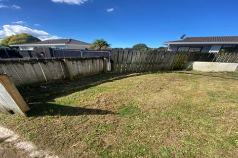 Photo of property in 1/26 Karepo Crescent, Ranui, Auckland, 0612