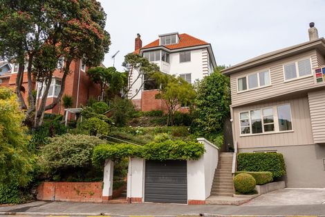 Photo of property in 9 Easdale Street, Kelburn, Wellington, 6012