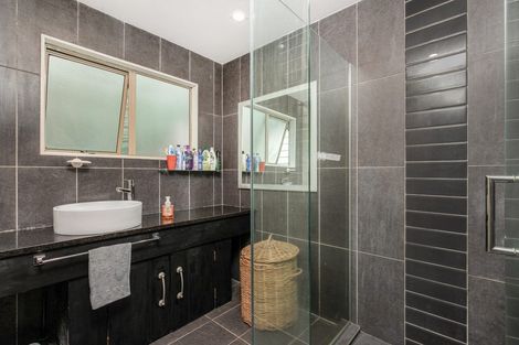 Photo of property in 5a Grevillea Court, Totara Heights, Auckland, 2105