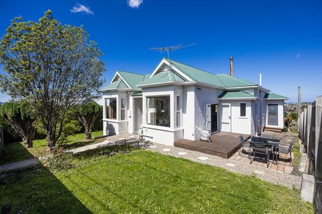 Photo of property in 17 Carnarvon Street, Belleknowes, Dunedin, 9011