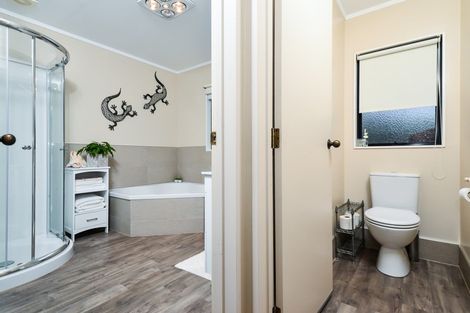 Photo of property in 10 Azimuth Place, Flagstaff, Hamilton, 3210