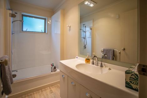 Photo of property in 118 Tirohanga Drive, Whangamata, 3620