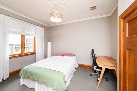 Photo of property in 15 Miro Street, Takaro, Palmerston North, 4410
