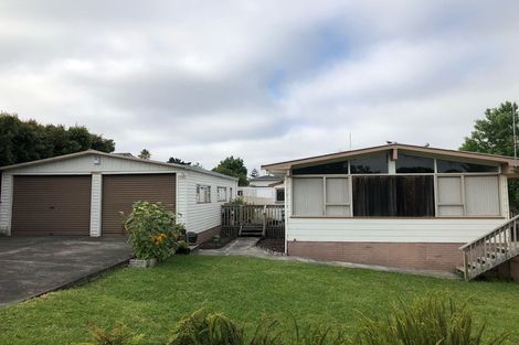 Photo of property in 55 Archmillen Avenue, Pakuranga Heights, Auckland, 2010