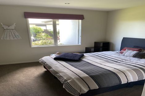 Photo of property in 52 Huntingdon Drive, Rangiora, 7400