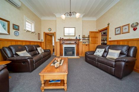 Photo of property in 7 George Street, Hawera, 4610
