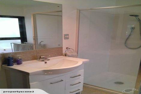 Photo of property in 10 Cornelian Crescent, Half Moon Bay, Auckland, 2012