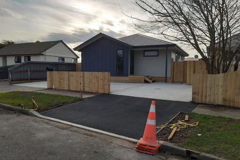 Photo of property in 4 Earnslaw Crescent, Clover Park, Auckland, 2019