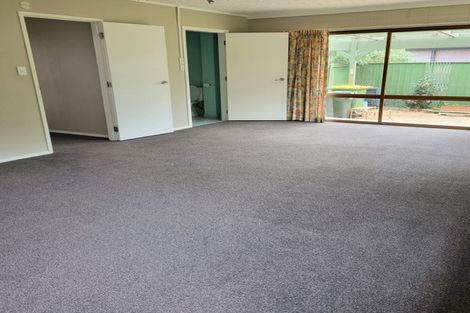 Photo of property in 2/94 John Downs Drive, Browns Bay, Auckland, 0630
