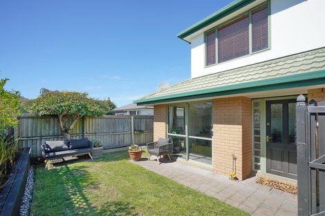 Photo of property in 513a Harewood Road, Harewood, Christchurch, 8051