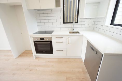 Photo of property in 3/22 Takapu Street, Henderson, Auckland, 0612