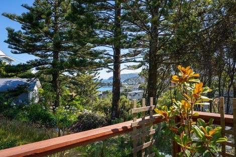 Photo of property in 38 View Road, Titahi Bay, Porirua, 5022