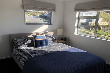 Photo of property in 120 Amesbury Drive, Churton Park, Wellington, 6037