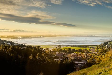 Photo of property in 5 John Monck Lane, Redcliffs, Christchurch, 8081