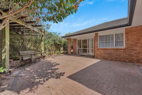 Photo of property in 60 Wattle Farm Road, Wattle Downs, Auckland, 2103