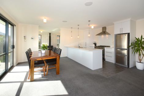 Photo of property in 8 Didham Drive, Mosgiel, 9024