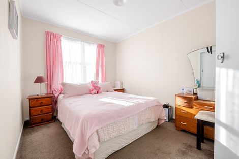 Photo of property in 1 Katherine Place, Melville, Hamilton, 3206