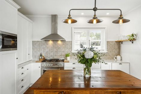 Photo of property in 16 Achilles Crescent, Narrow Neck, Auckland, 0624