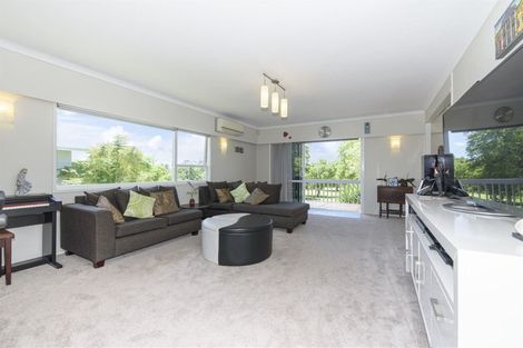 Photo of property in 30 Marywil Crescent, Hillcrest, Auckland, 0627