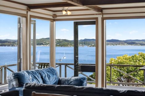 Photo of property in 9 Te Maiki Rise, Russell, 0202