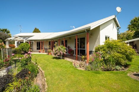 Photo of property in 2 Clouston Gardens, Springlands, Blenheim, 7201