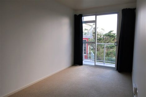 Photo of property in 71b Nevay Road, Miramar, Wellington, 6022