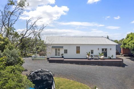 Photo of property in 23 Main Road, Raglan, 3225